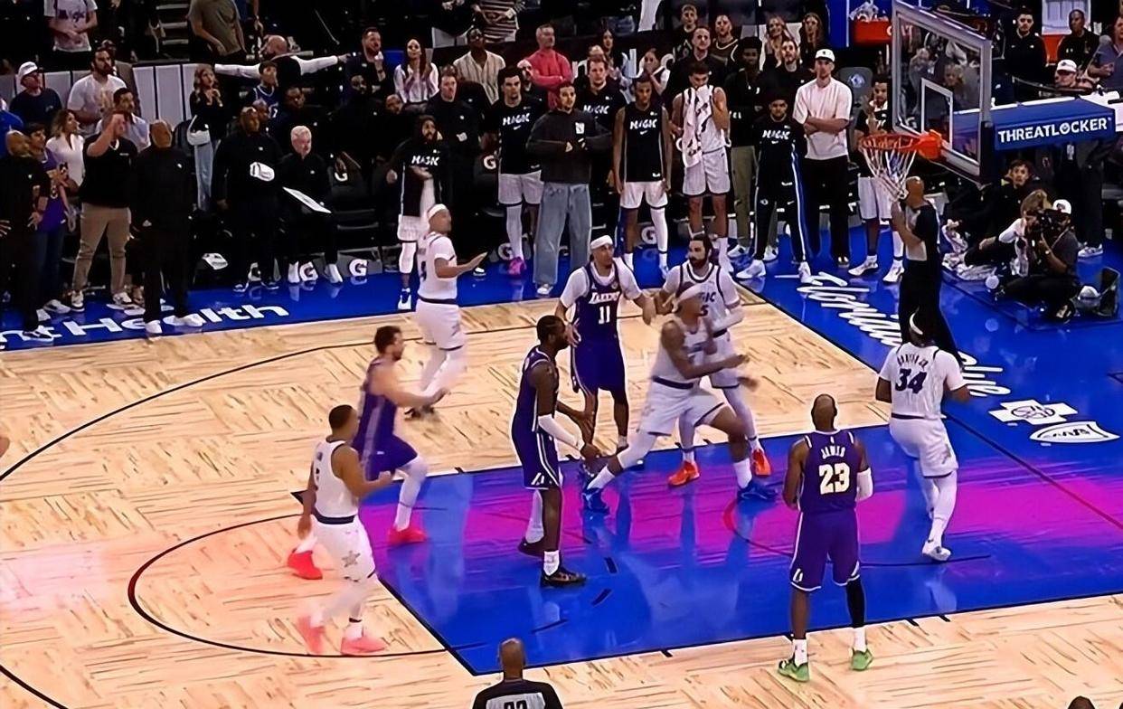 爱游戏官方入口-马赛绝杀压哨湖人怒砍27分，这一次真的费城76人伤情更新