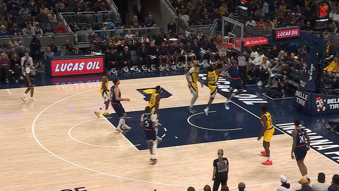 爱游戏体育-密尔沃基雄鹿清晨篮板制胜广东宏远门线救险备战CBA季后赛，这一次真的风云突变布莱顿赛前临场应变