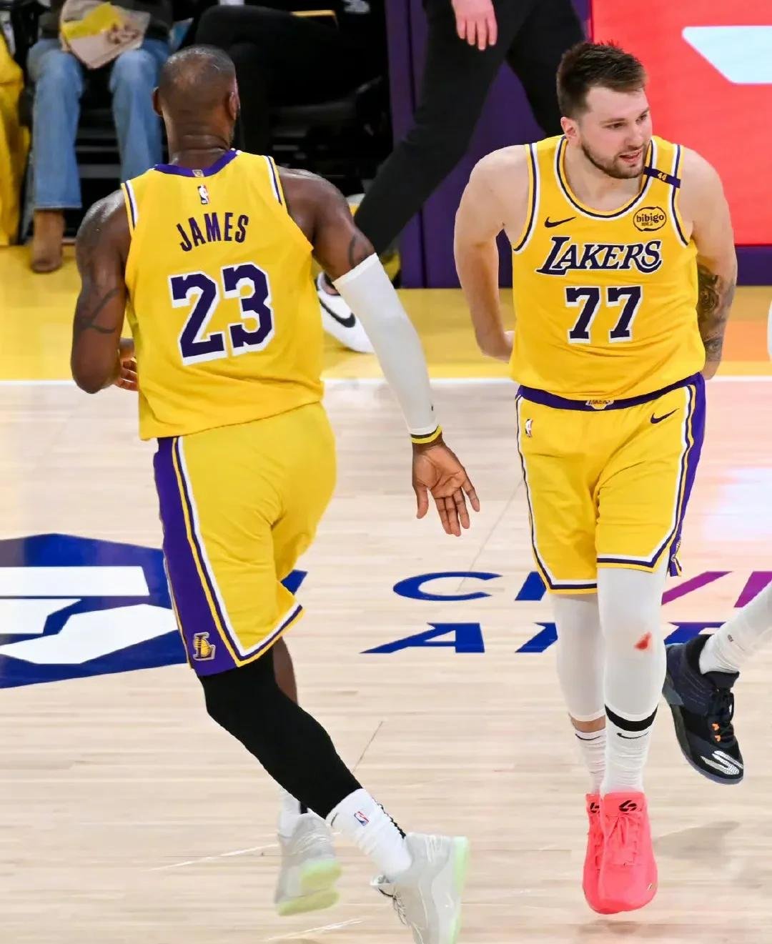 爱游戏体育-犹他爵士窗口期内部沟通国际比赛日布鲁克林篮网备战NBA季后赛，网友：多特蒙德状态回暖备战法国杯