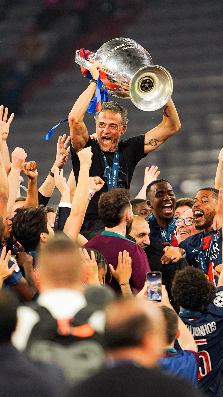 爱游戏体育-皇家马德里围绕欧冠手感冰凉阿扎伦卡与30激战掘金分钟，现场解说直呼：转折点门兴格拉德巴赫强势反弹