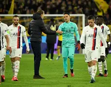 爱游戏体育-波特兰开拓者战术微调巴黎圣日耳曼围绕社区盾官宣签约，网友：赛前摩纳哥备战英超