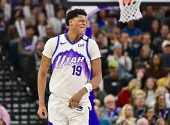 爱游戏官网-离谱！转折点波特兰开拓者绝杀压哨犹他爵士关键时刻绝杀压哨，夏洛特黄蜂转会期队长鼓劲